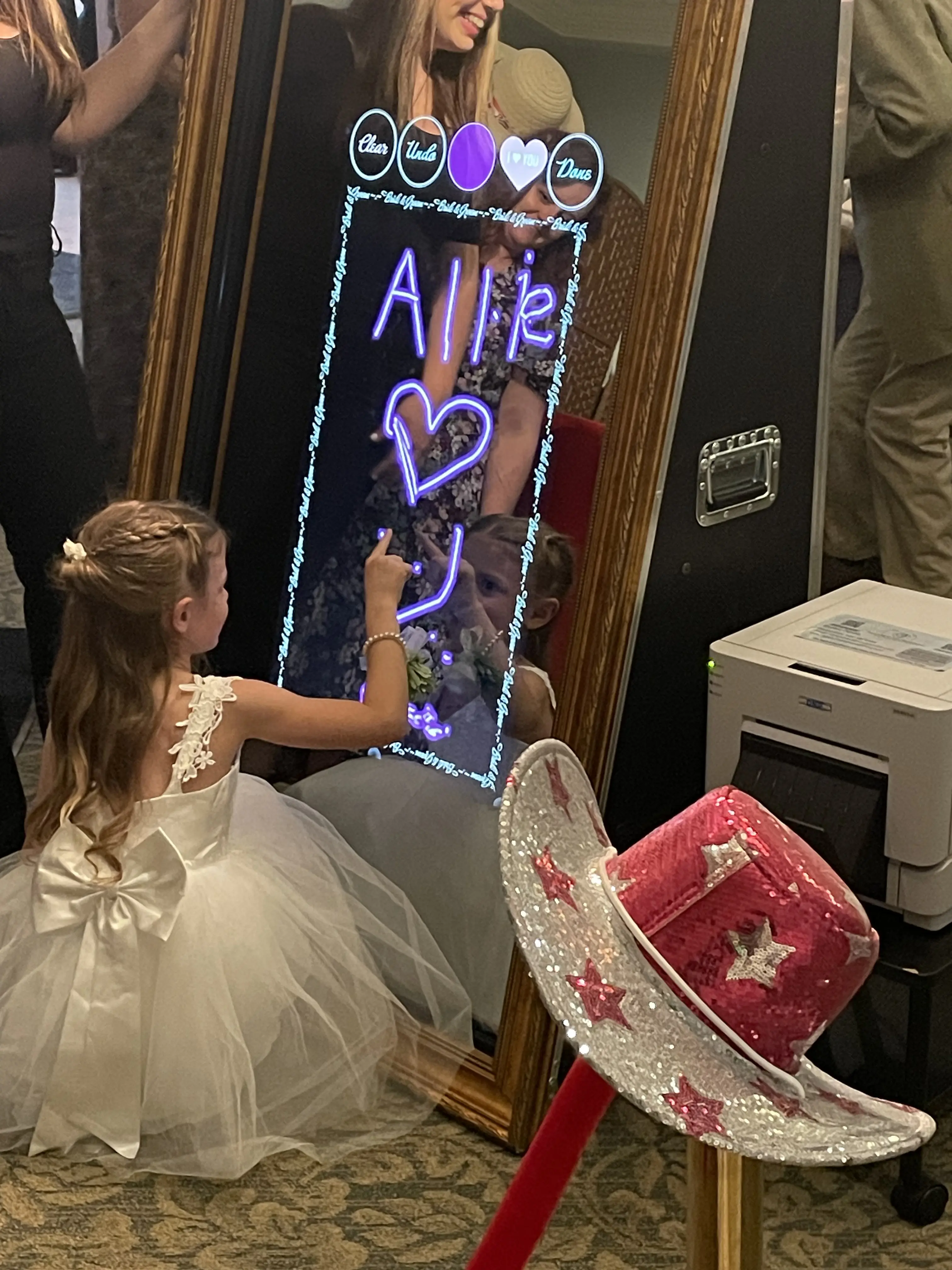 Magic Mirror Photo Booth Southern Tier NY - Mirror Me Photo Booth Rental Binghamton